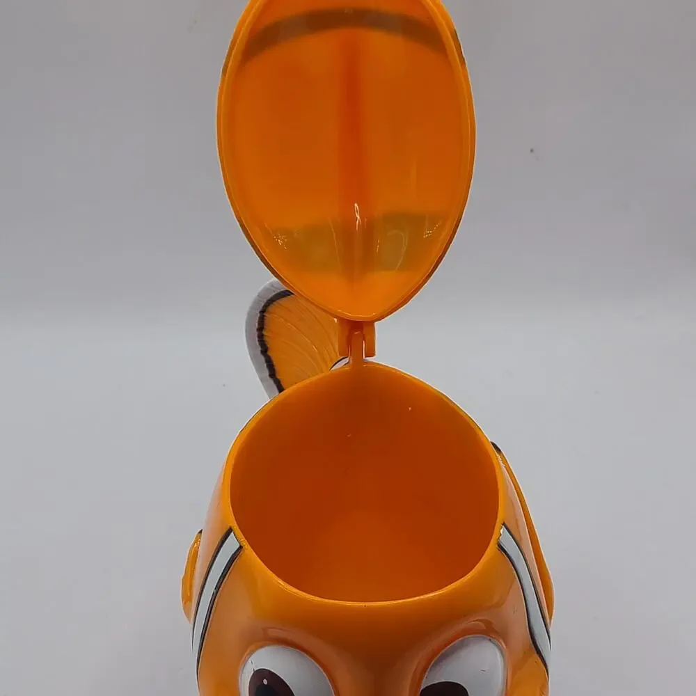 Disney on Ice Finding NEMO MUG Cup w/Lid appx 8oz Orange Clown Fish 3D Pixar